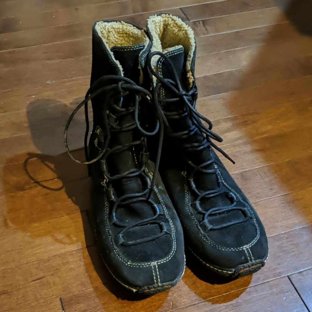 Timberland women's black suede boots size 10